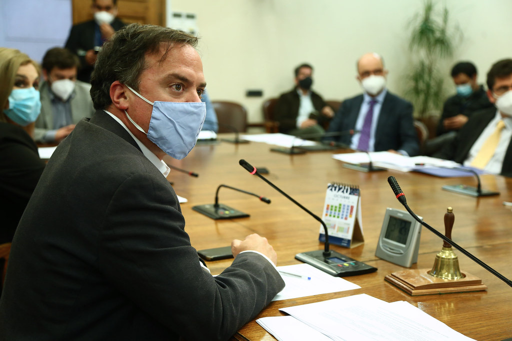Despachan a sala reforma para que en plebiscito de Nueva Constitución se asigne local más cercano al domicilio
