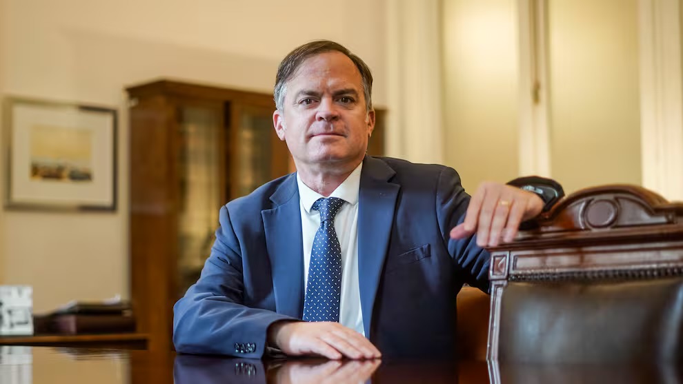 Matías Walker (Demócratas): “Es evidente que el objetivo del gobierno es inflar a Kast, en desmedro de Matthei”